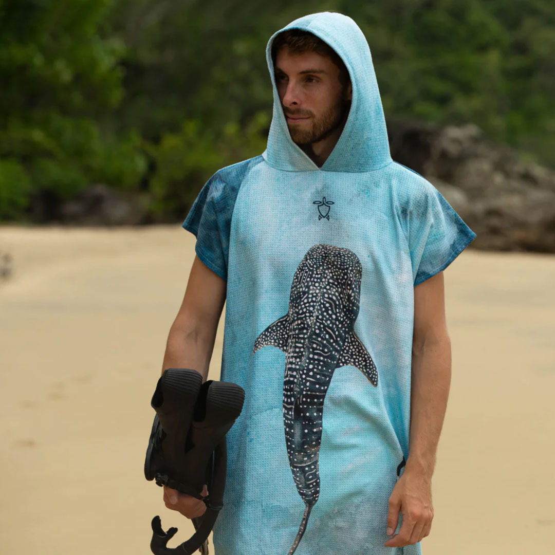 Ocean Armour Whale Shark Poncho Sand Free image 1